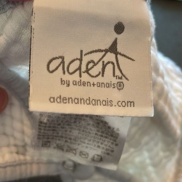 Newborn Bundle Burpies, hat onesie size NB - Picture 7 of 8